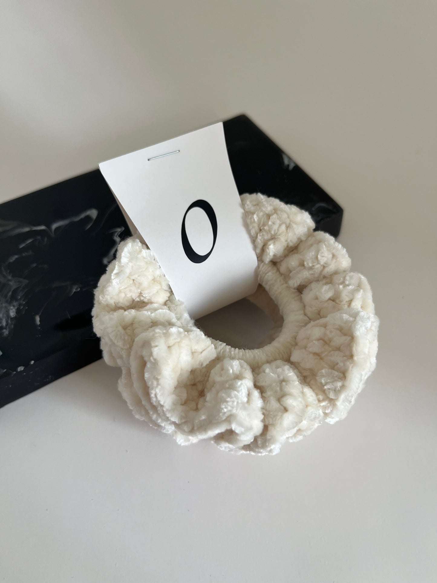 Velvet Scrunchies Cream - 2 piece